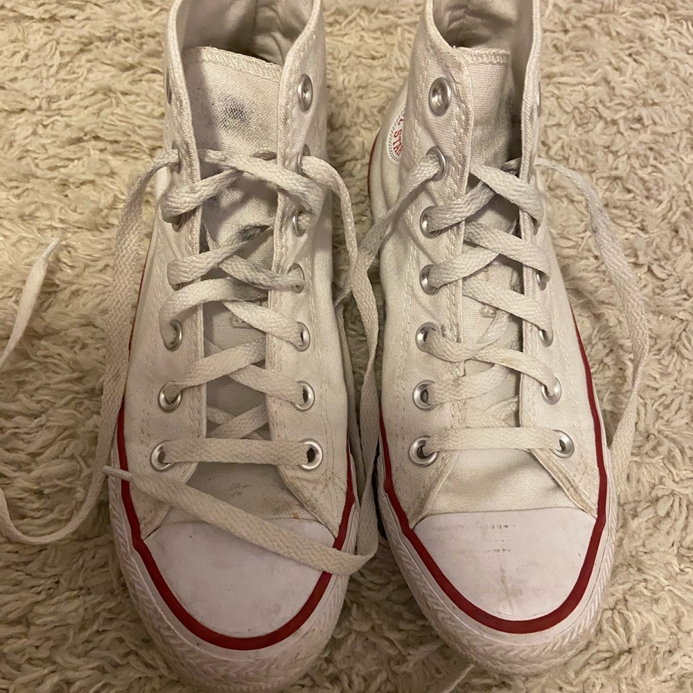 white converse - Picture 3 of 3